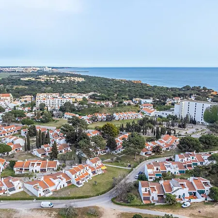 Falesia Coast By Hellovacations Вилла